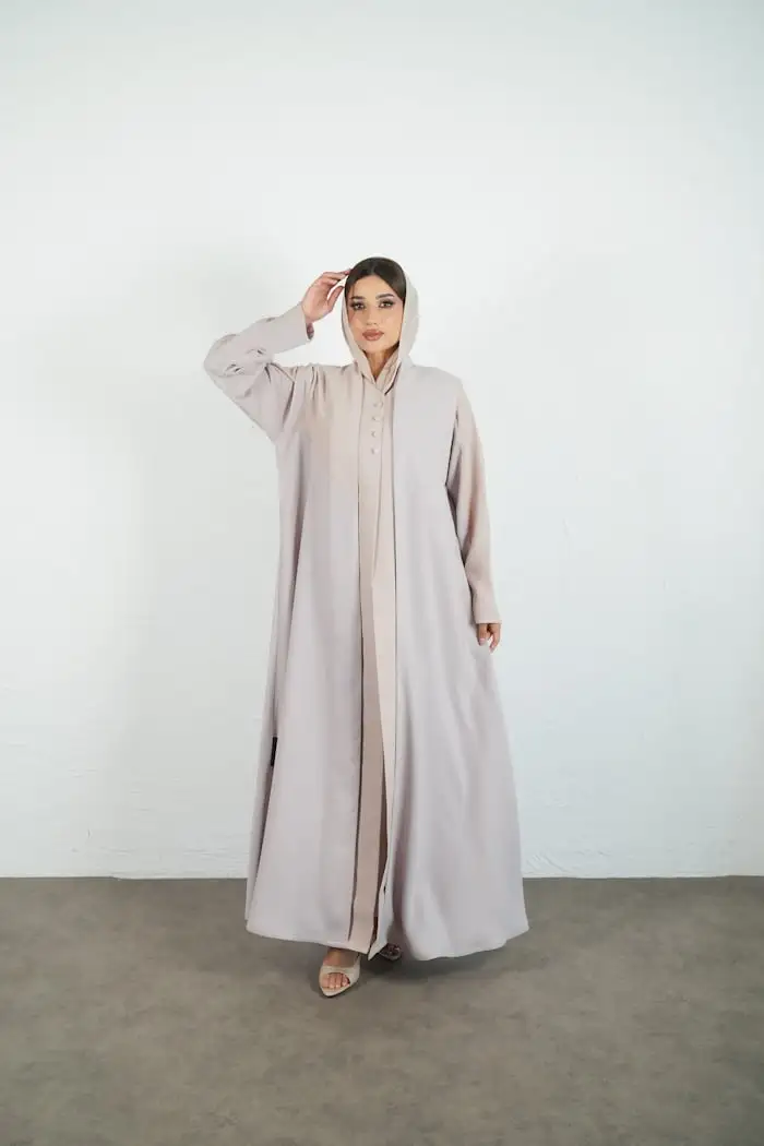 Neutral abaya