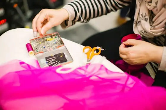 Pinning fabric